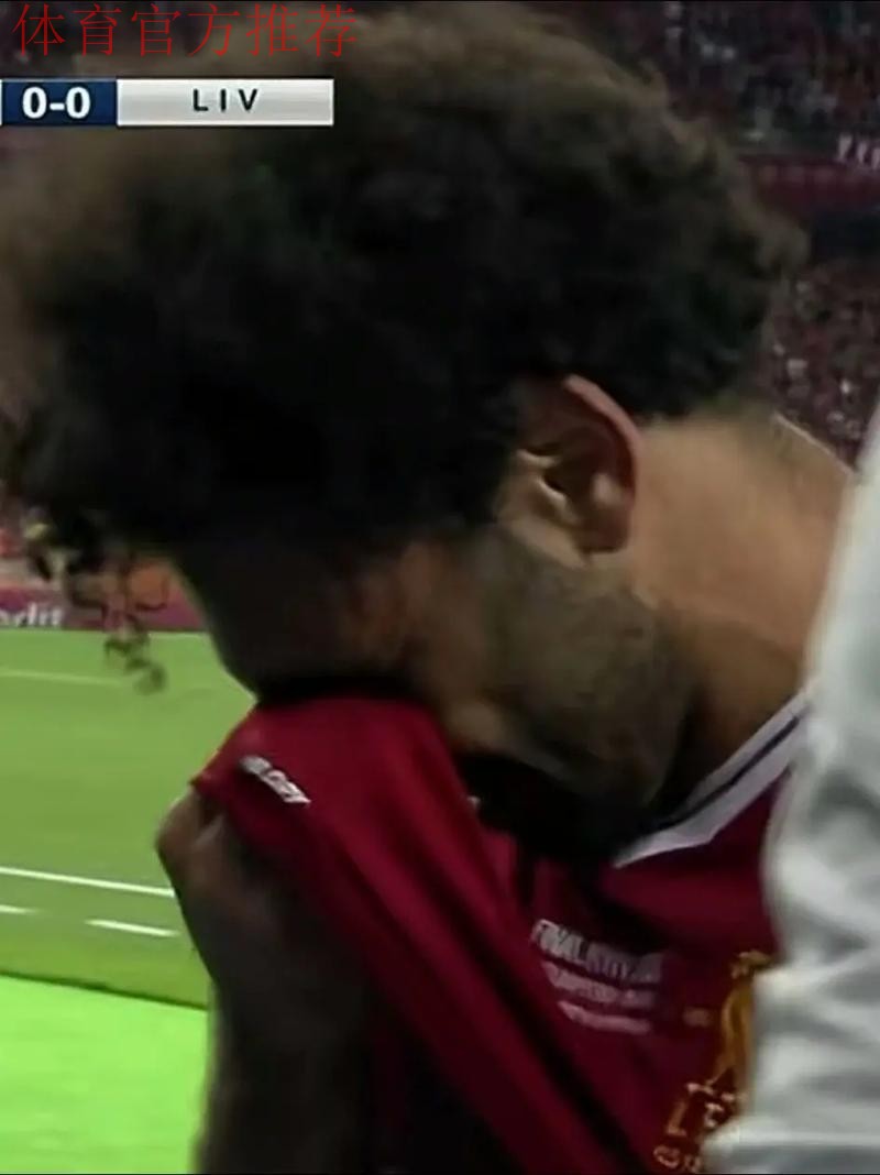 将萨拉赫从欧冠除名！斯洛特放狠话：我可不软弱 他或踢完最后1场